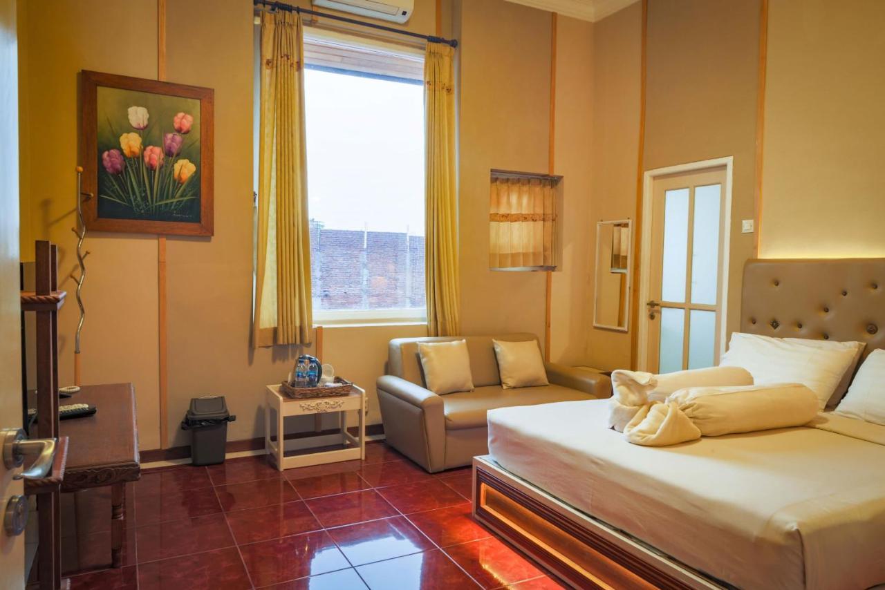 Family Hotel Gradia 2 Бату Экстерьер фото