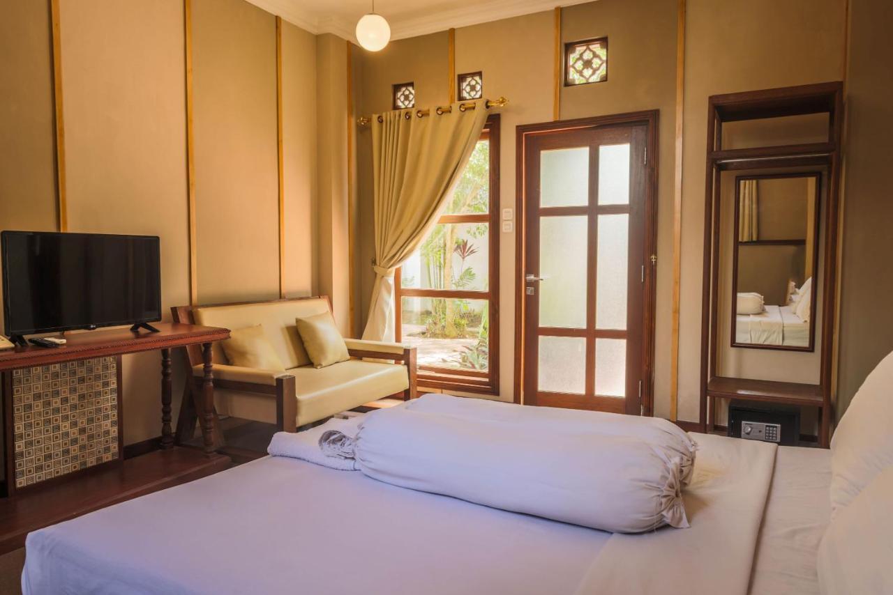 Family Hotel Gradia 2 Бату Экстерьер фото