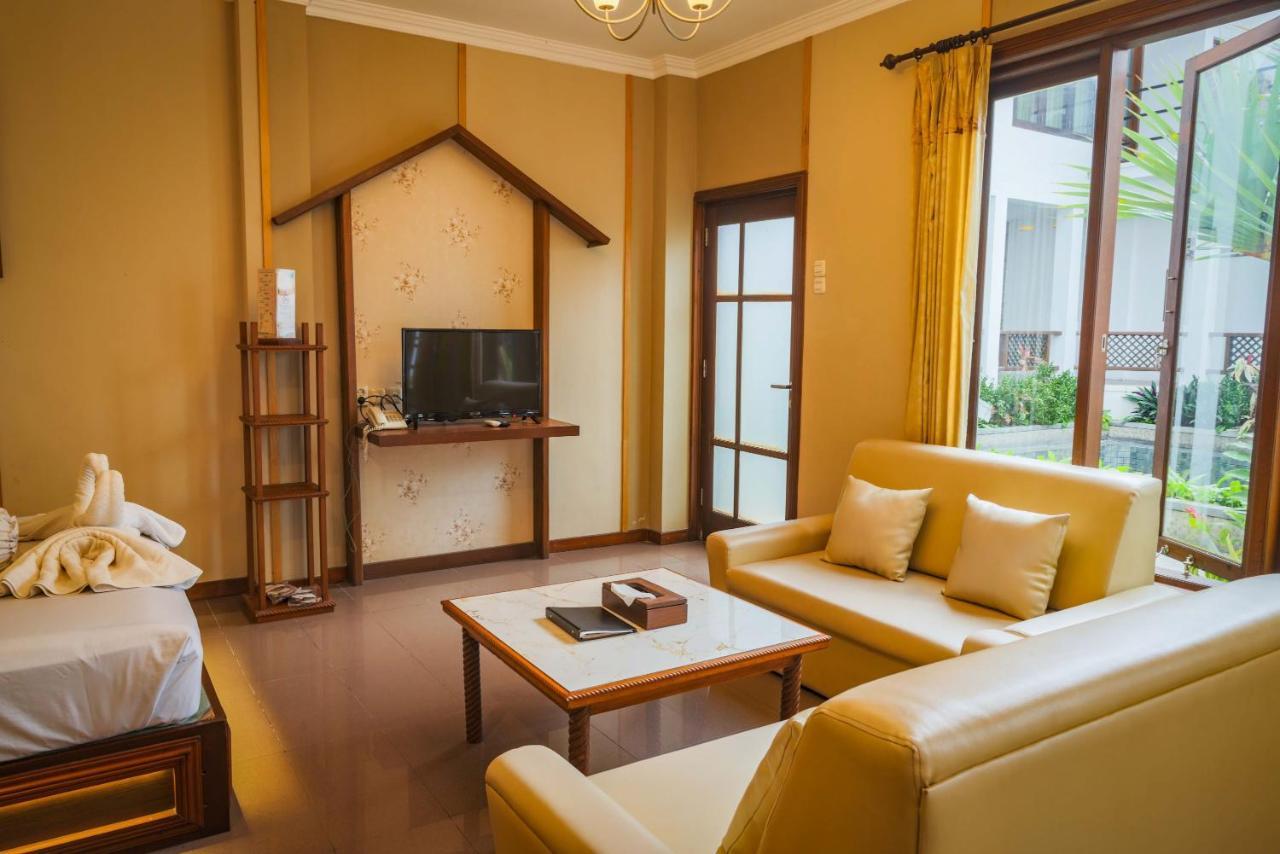 Family Hotel Gradia 2 Бату Экстерьер фото