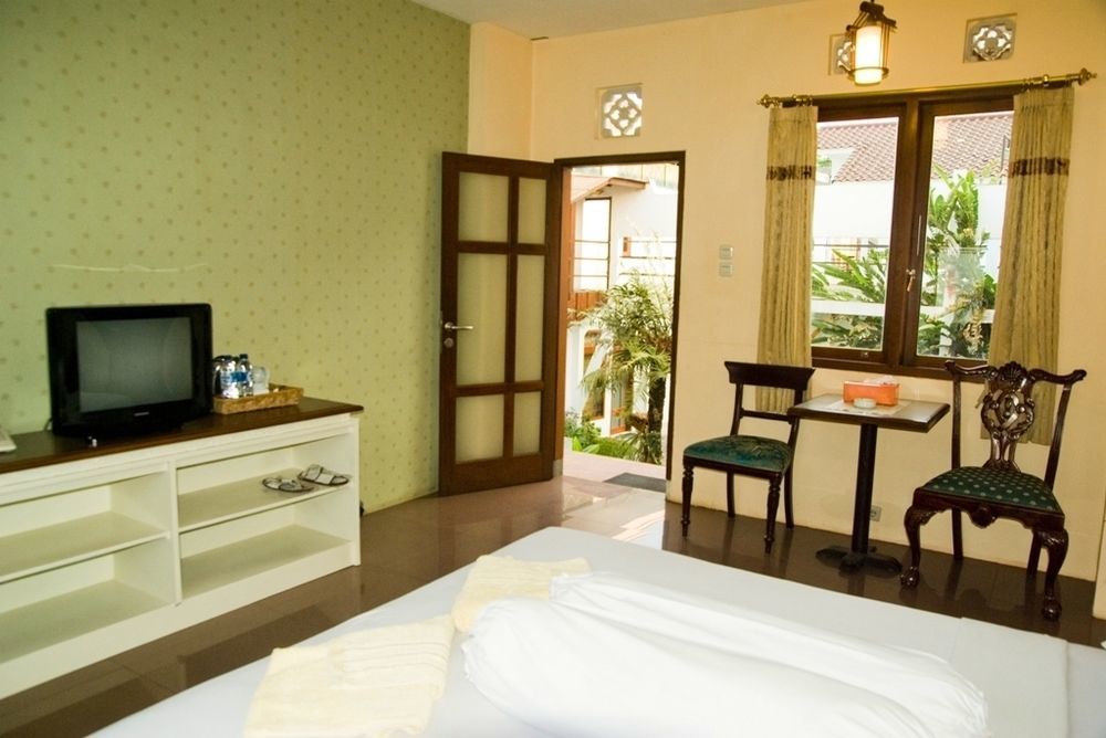 Family Hotel Gradia 2 Бату Экстерьер фото