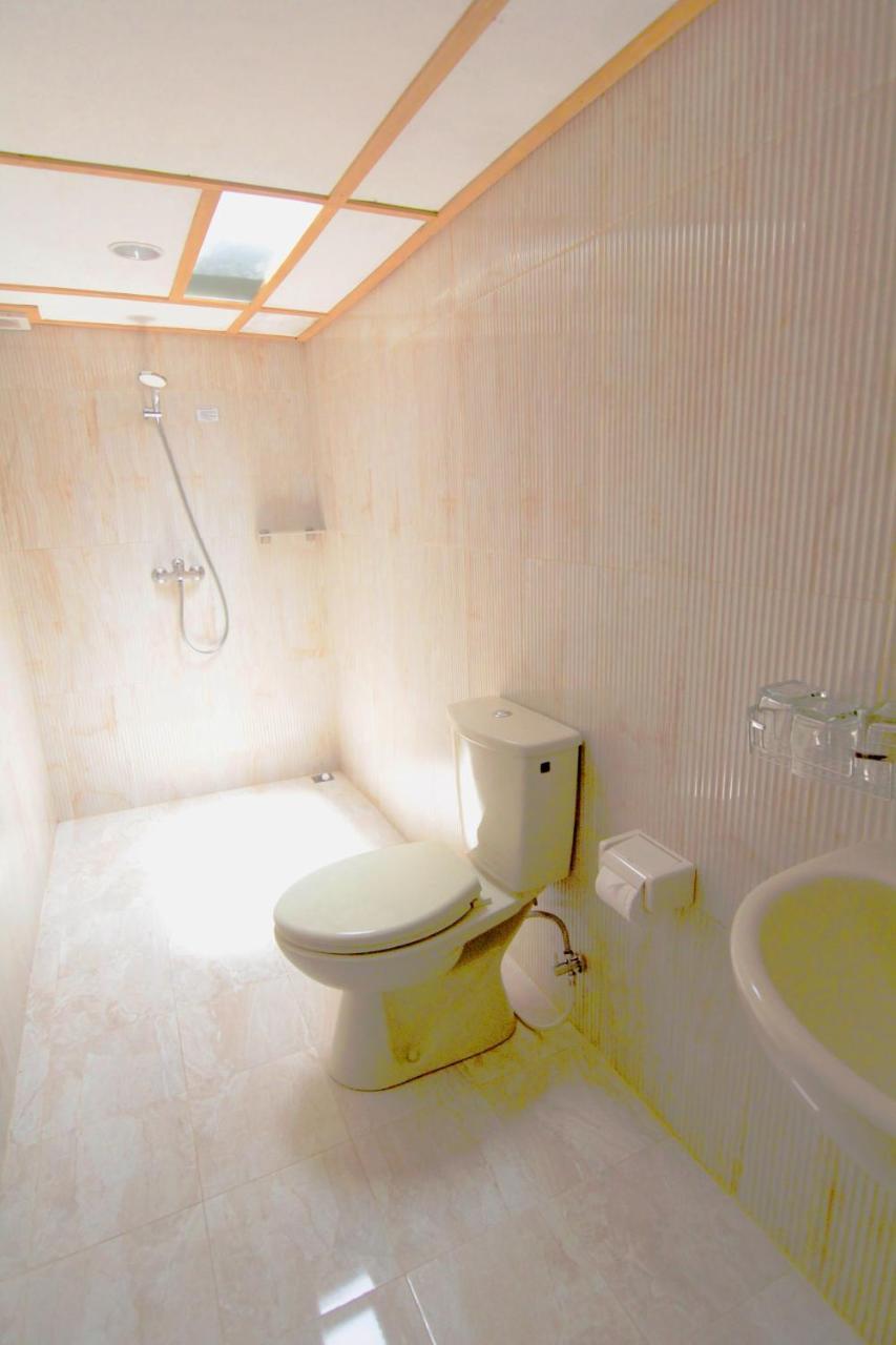Family Hotel Gradia 2 Бату Номер фото